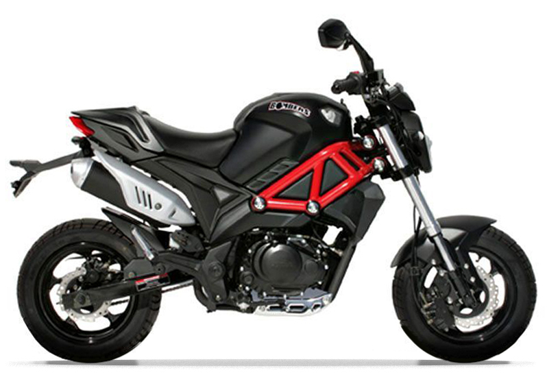 Vue de profil de la Moto Bombers 125cm3 (couleur blanche)