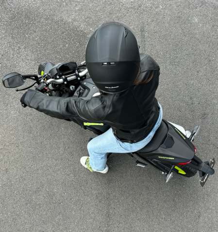 Magpower Bombers 125cm³ couleur noire mat vue profil